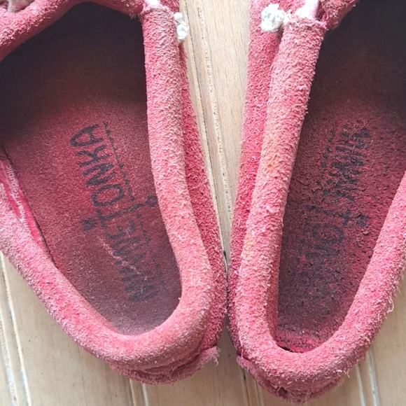 Minnetonka Thunderbird Leather Girl's Moccasin Native American HandBeaded - Picture 5 of 12